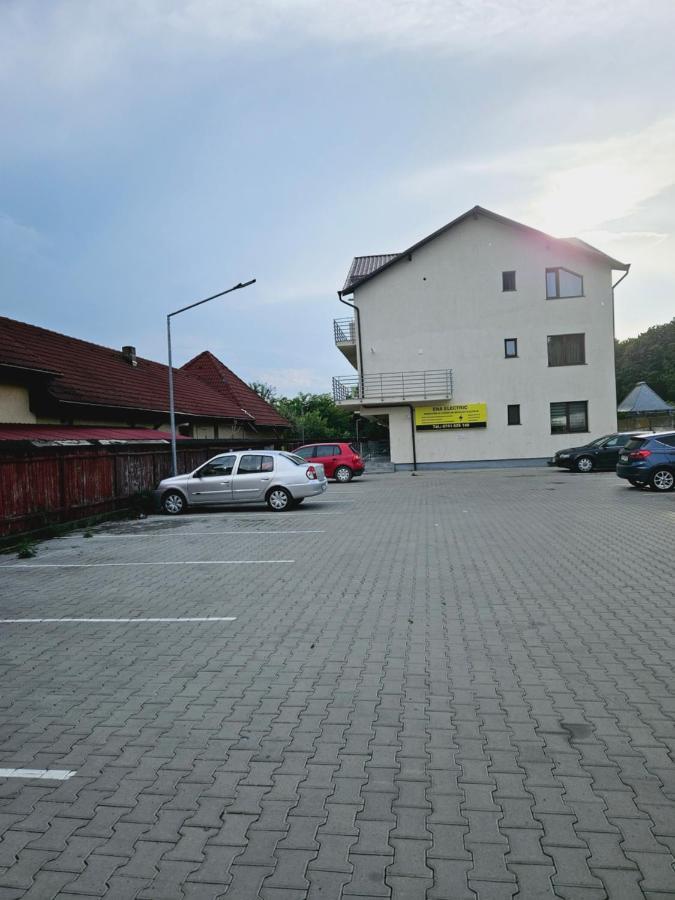 Comapart Bacău Esterno foto